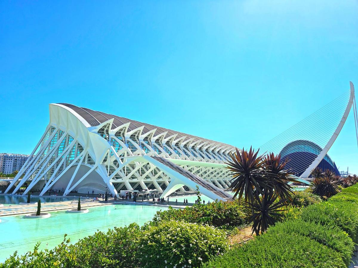 Apartamentos Las Ciencias B Valencia Exteriör bild